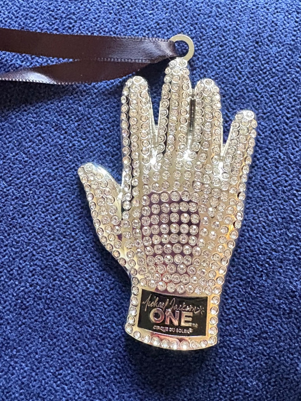 Michael Jackson One Cirque Du Soleil Rhinestone Glove Silver Ornamen